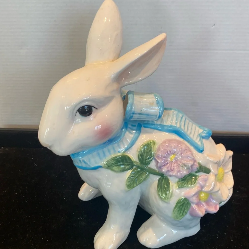 NWT & Vintage 1990s Ceramic Easter Bunny - Picture 1 of 5